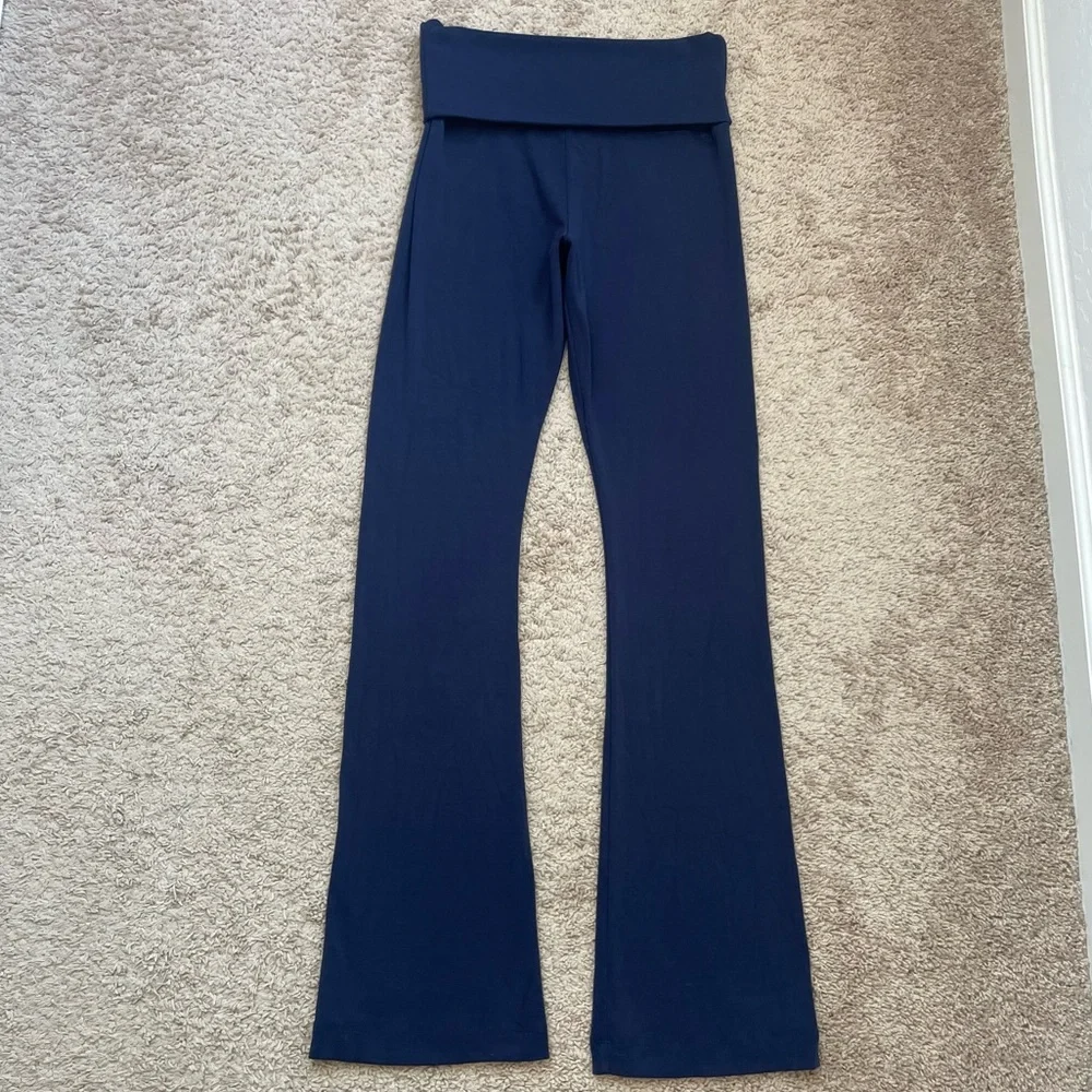 Nuuds Navy Blue SwiftStretch Fold Over Mini Flare Leggings Size Large - Picture 14 of 16